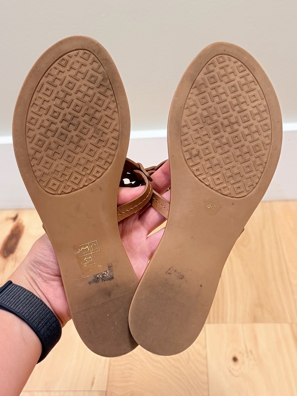 Tory Burch Women’s Gabriel Leather Slip On Thong Sandal Slide - Picture 5 of 7